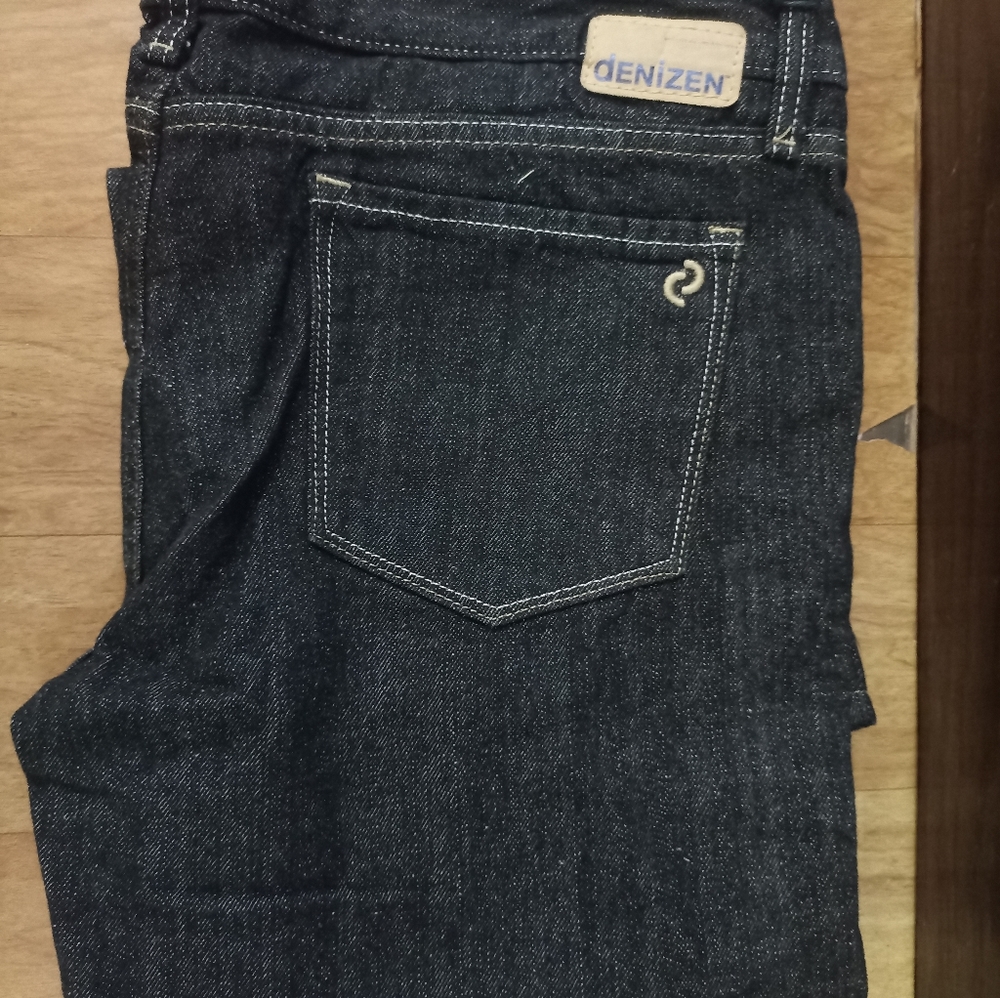 Branded denizen from levi's black color jeans( size 32) - Picture 2 of 7
